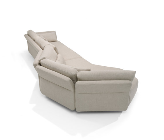 Flared Modular Sofa | Canapés | QLiv