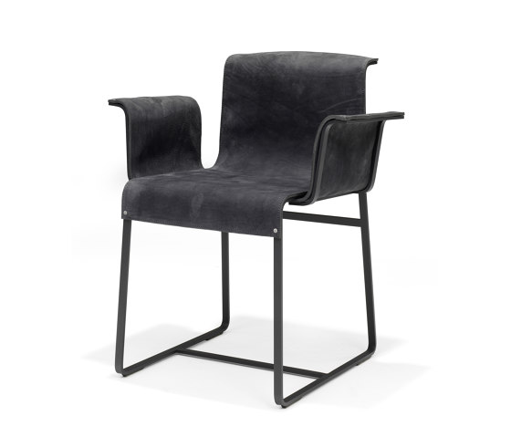 Founded Dining Chair with two arms | Chaises | QLiv