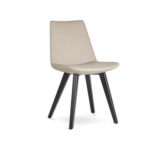 Pera - Woody | Chairs | B&T Design