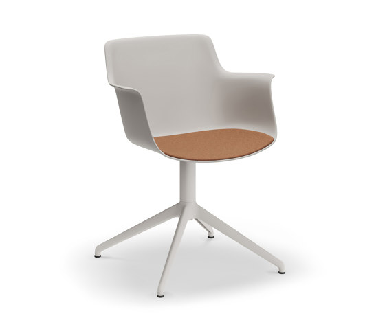 Rego Play - Premium S with Seat Pad | Chairs | B&T Design
