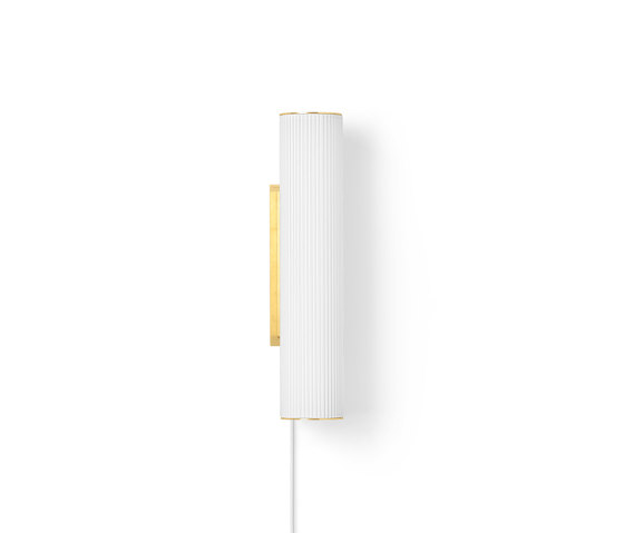 Vuelta Wall Lamp 40-White/Brass | Wall lights | ferm LIVING