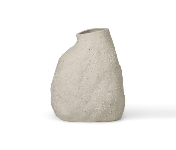 Vulca Vase - Medium - Off-white Stone | Vasen | ferm LIVING