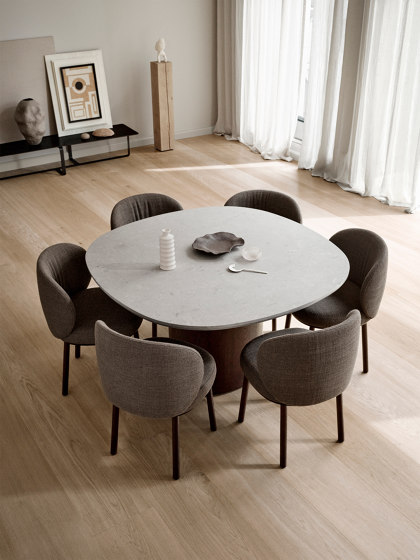 Ovata dining table | Dining tables | Wendelbo