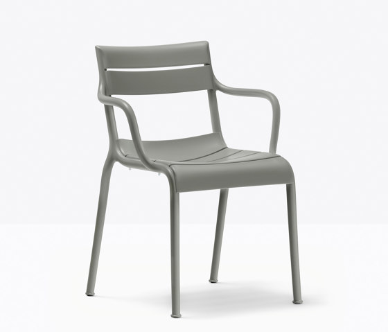 Souvenir 555 | Chairs | PEDRALI