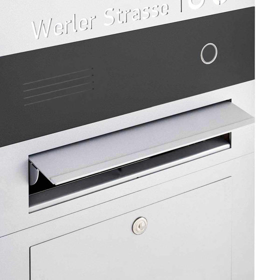 Division | Stainless steel letterbox Division BIG - BI-Color Edition - Bell intercom - House number flush-mounted variant 100mm | Buzones | Briefkasten Manufaktur