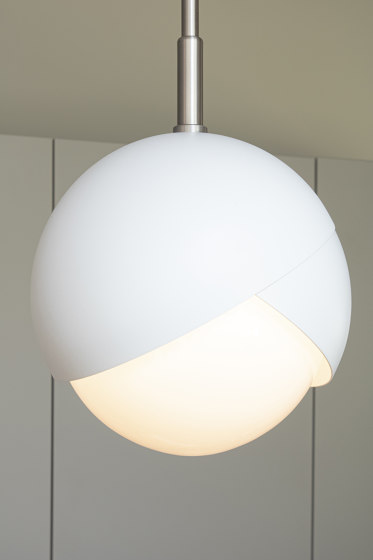 Benedict | Pendant - 9 inch (White) | Lámparas de suspensión | Trella