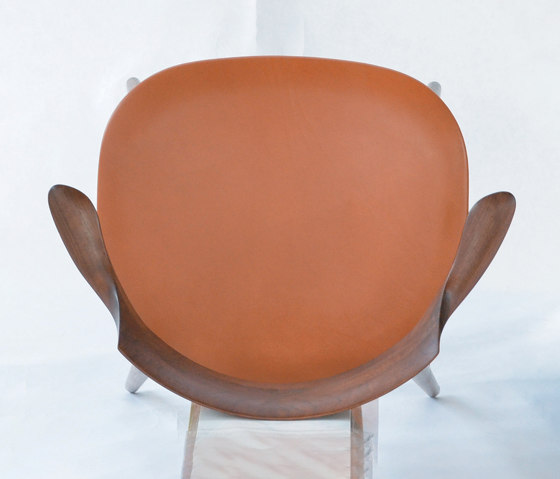 IE-01 / 02 Chair | Chaises | Kitani