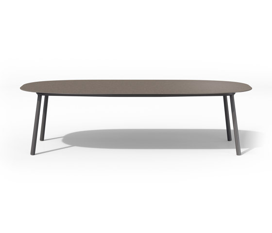 Tosca low dining table | Dining tables | Tribù