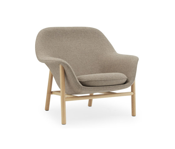 Drape Lounge Chair Low Oak | Sillones | Normann Copenhagen