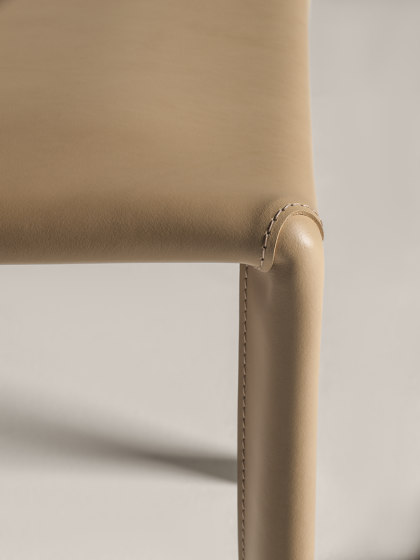 Blyn | Chair | Stühle | Frag
