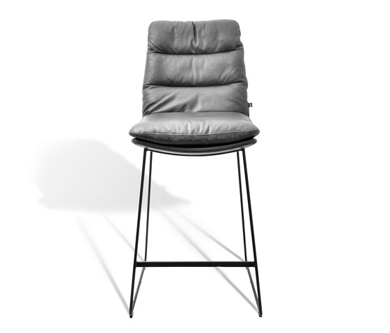 ARVA Counter chair | Chaises de comptoir | KFF