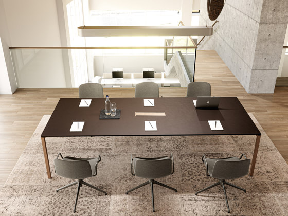 Italo_forty meeting table | Objekttische | ALEA