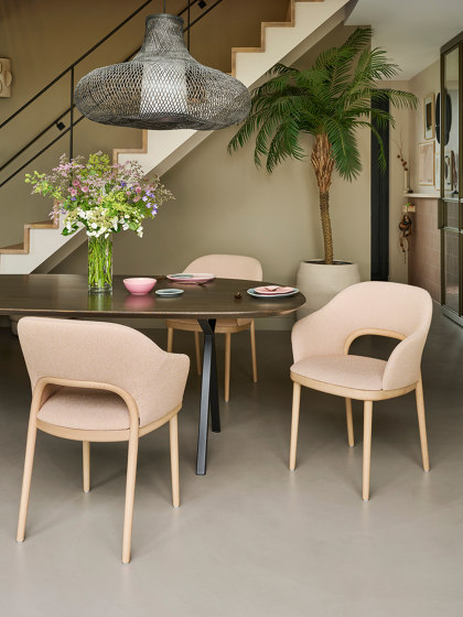 520 PF | Chairs | Thonet