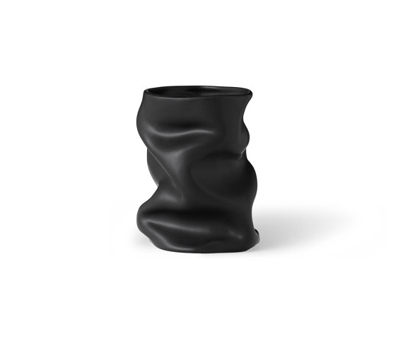 Collapse Vase, 20 | Black | Floreros | Audo Copenhagen