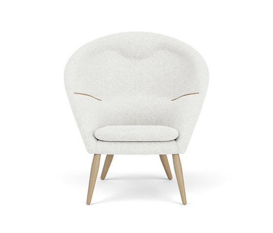 Oda, Lounge Chair | Natural Oak Base And Armrests / Hallingdal 0110 | Fauteuils | Audo Copenhagen