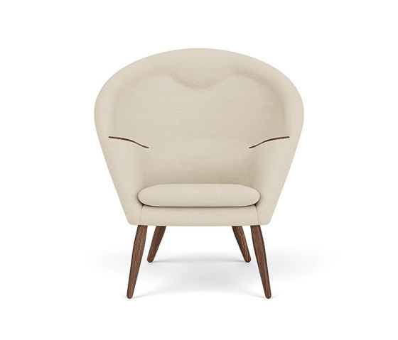Oda, Lounge Chair | Walnut Base And Armrests / Hallingdal 200 | Poltrone | Audo Copenhagen
