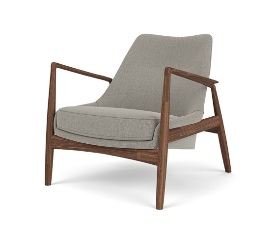 The Seal, Lounge Chair, Low Back | Walnut Base / Re-wool 0218 | Fauteuils | Audo Copenhagen