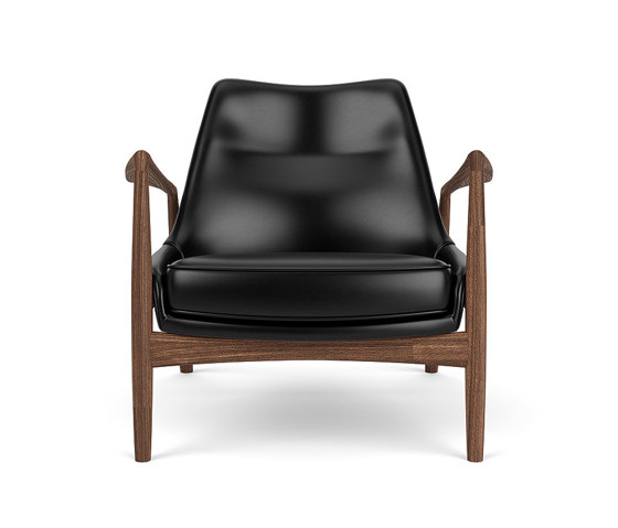 The Seal, Lounge Chair, Low Back | Walnut Base / Dakar 0842 | Fauteuils | Audo Copenhagen