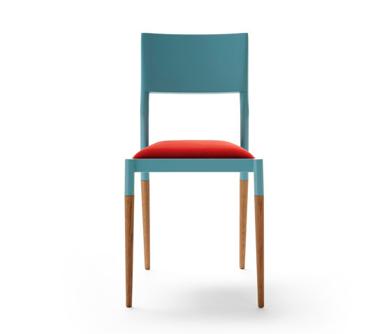 Bic chair Colors | Sillas | Eponimo