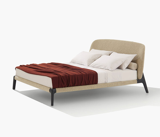 Curve bed | Beds | Poliform