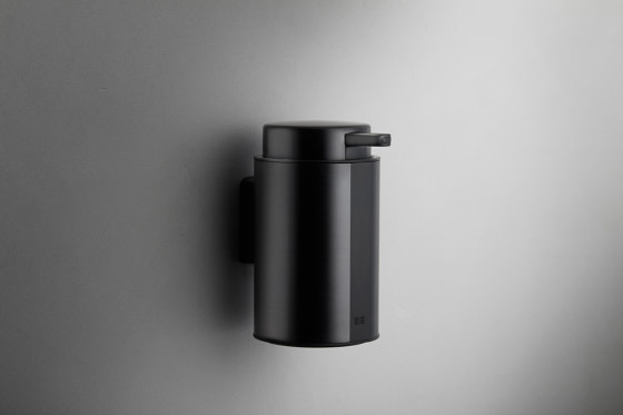 Reframe Collection I Soap dispenser, wallmounted I Black | Portasapone liquido | Unidrain