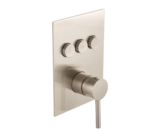 M-Line | Diffusion 3 Outlet Shower Mixer | Shower controls | BAGNODESIGN