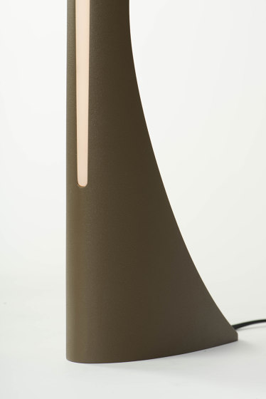 Silhouette I Lampe de table (bronze) | Luminaires de table | Softicated