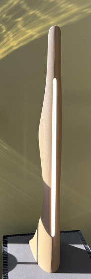 Silhouette I Lampara de mesa (bronzo) | Lampade tavolo | Softicated
