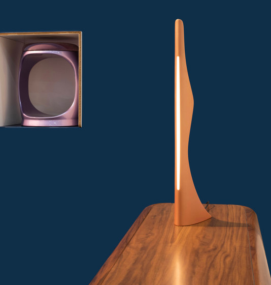 Silhouette I Lampe de table (cuivre) | Luminaires de table | Softicated