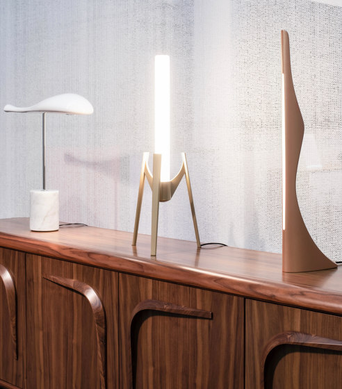 Silhouette I Lampe de table (cuivre) | Luminaires de table | Softicated