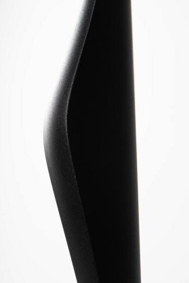 Silhouette I Tischlampe (schwarz) | Tischleuchten | Softicated