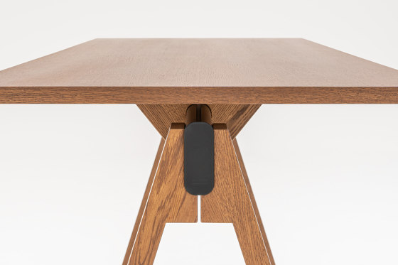 Viga High Table | Side tables | MDD