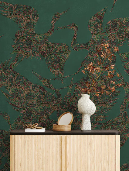 The Swoop - Green | Wall coverings / wallpapers | Feathr