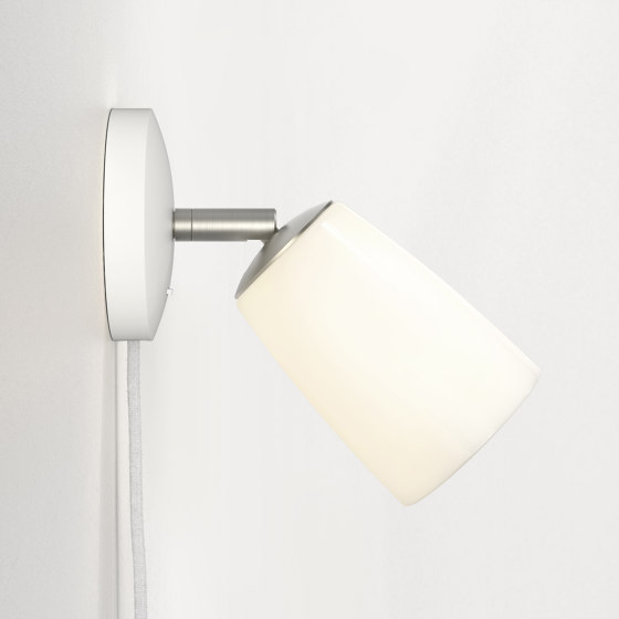 Carlton Wall Plug-In | Porcelain | Wall lights | Astro Lighting