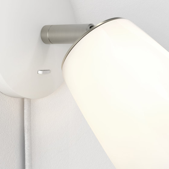 Carlton Wall Plug-In | Porcelain | Lámparas de pared | Astro Lighting