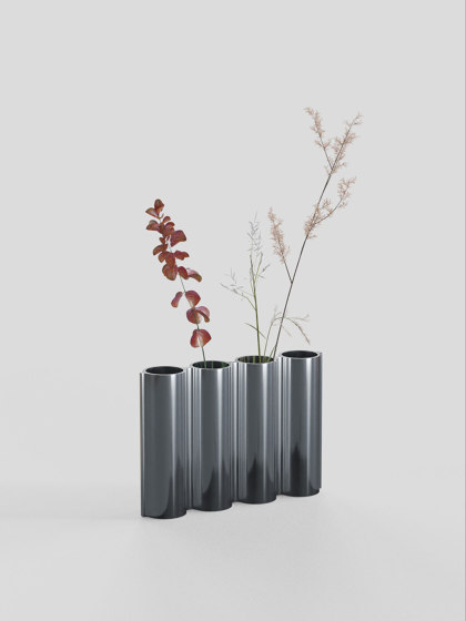 Silo Vase 4VJ - Mirror Polished Aluminum | Vases | Lambert et Fils