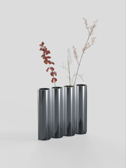 Silo Vase 4VK - Mirror Polished Aluminum | Vasen | Lambert et Fils
