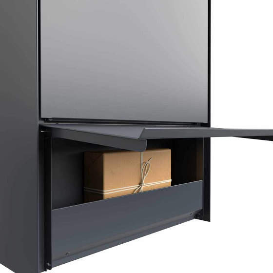 Design Pedestal Mailbox GOETHE ST-Q with newspaper compartment - RAL of your choice | Mailboxes | Briefkasten Manufaktur