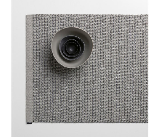 Svea Warm Grey | Granit Metallic | Tapis / Tapis de designers | PAPPELINA