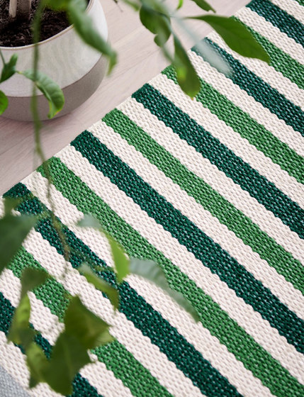 Teo Dark Green | Grass Green | Vanilla | Rugs | PAPPELINA