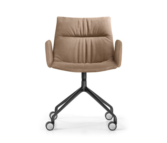 MAREL 4-prong base, castors and side panels | Chairs | Girsberger