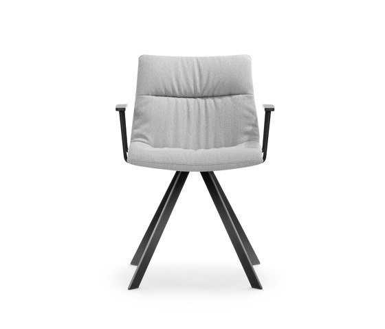 MAREL four-legged chair flat tube with armrests | Chairs | Girsberger