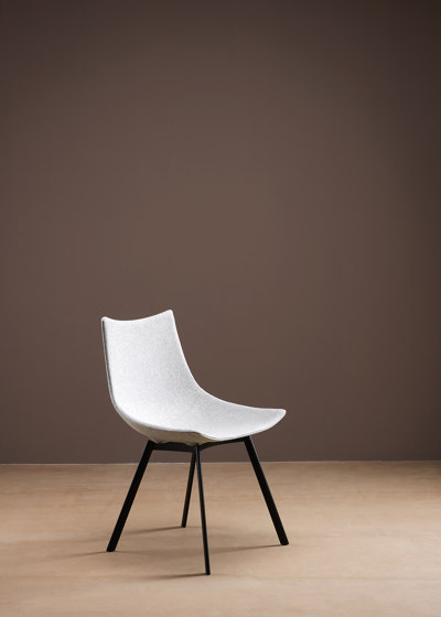 luc varnished - Chair, feet elliptical varnished black | Chairs | Rossin srl