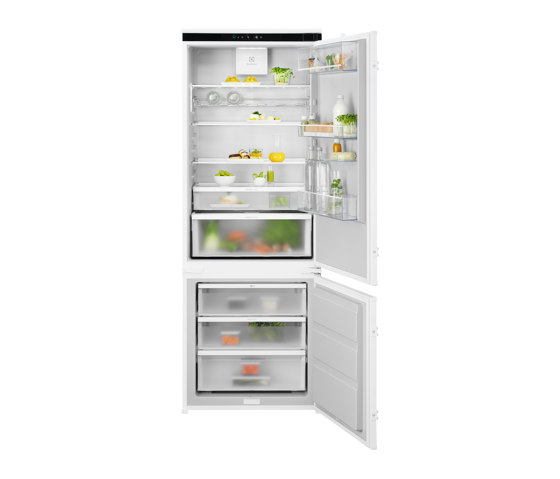 700 GreenZone Fridge-Freezer 188.4 cm Integrated | Refrigerators | Electrolux Group