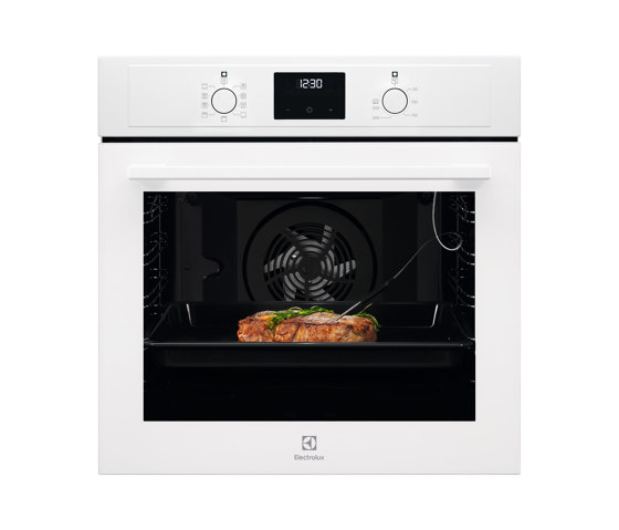 700 SenseCook Convection Oven with Aqua Clean | Forni | Electrolux Group