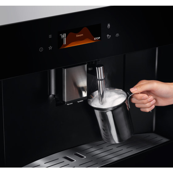 Built-in Coffee Machine Black | Macchine caffè | Electrolux Group