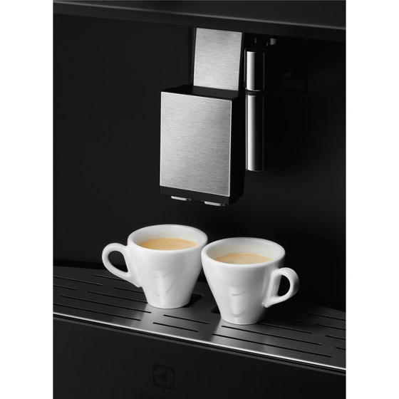 Built-in Coffee Machine Matt Black | Kaffeemaschinen | Electrolux Group