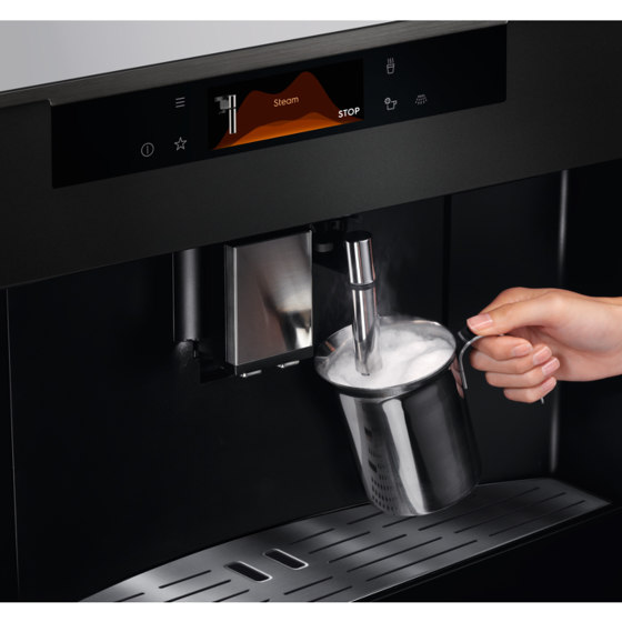 Built-in Coffee Machine Matt Black | Macchine caffè | Electrolux Group