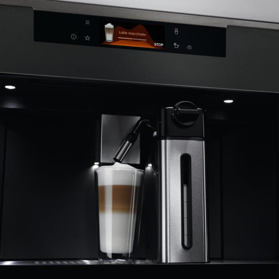 Built-in Coffee Machine Matt Black | Macchine caffè | Electrolux Group