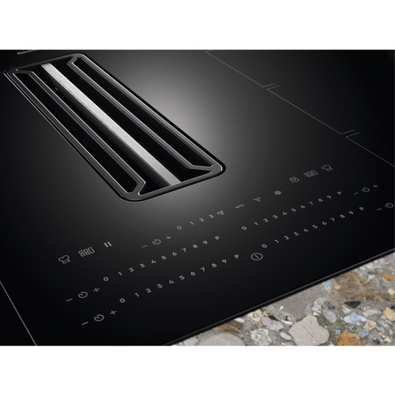 Induction hob with built-in fan 83 cm | Piani cottura | Electrolux Group